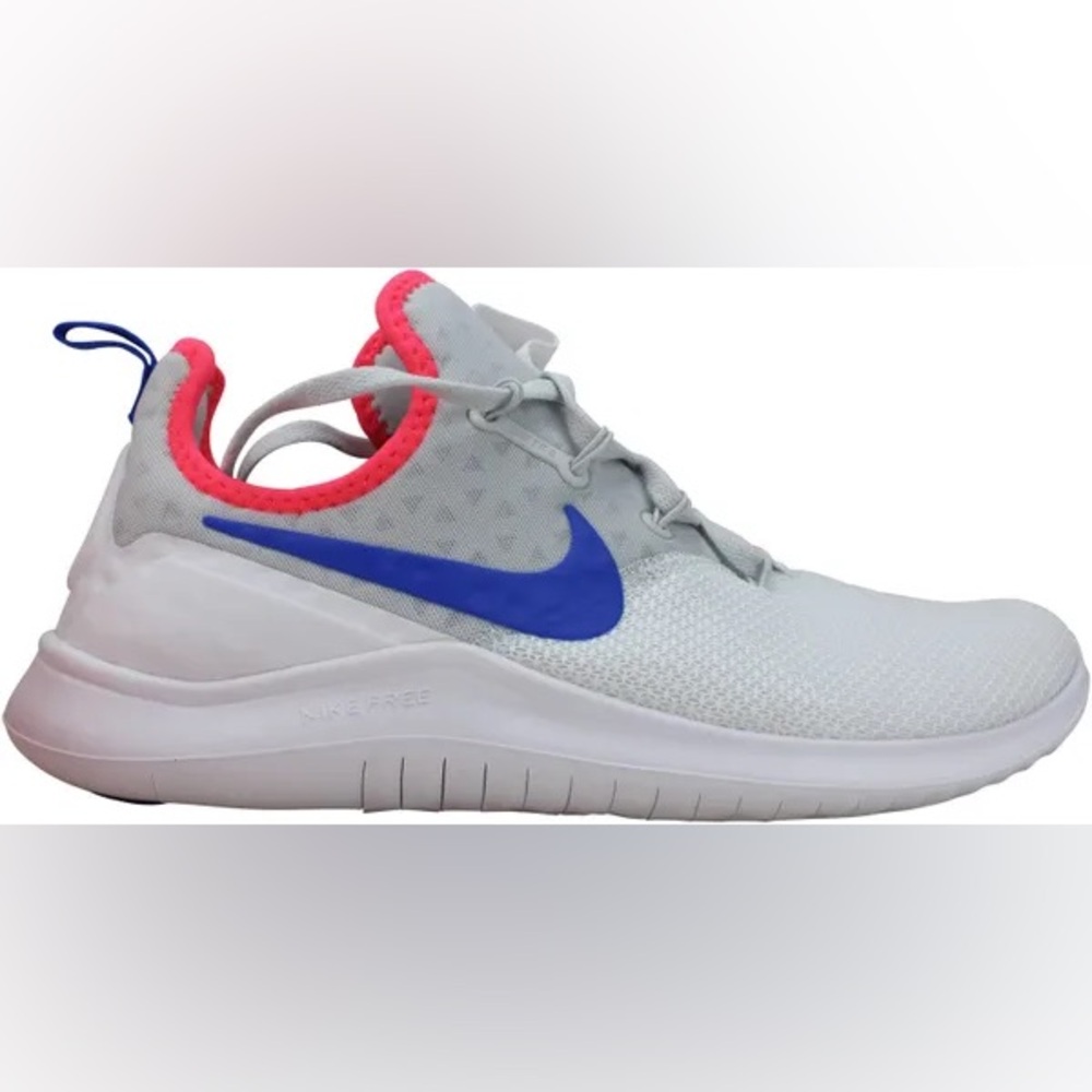 Women’s Nike free tr 8